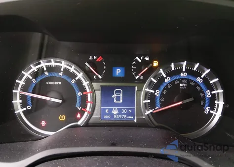 2018 Toyota 4Runner Sr5 Prem/Ltdl/Trail/Trd z USA, uszkodzony, nr VIN JTEBU5JR4J5515414